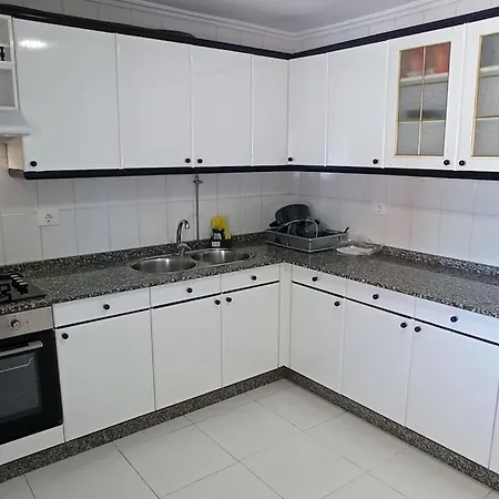 Casa Maximo En Con Patio Y Aparcamiento